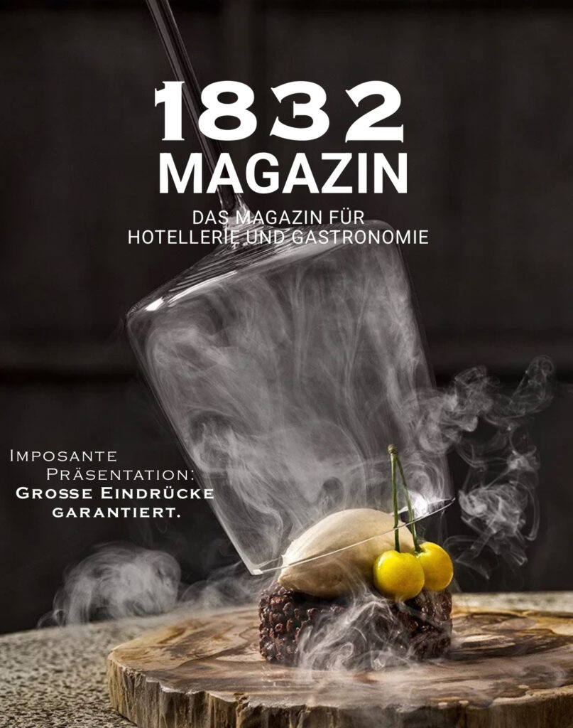 Cover des 1832 MAGAZINs Ausgabe 1 mit inszeniertem Gourmetgericht unter Rauchglocke.
