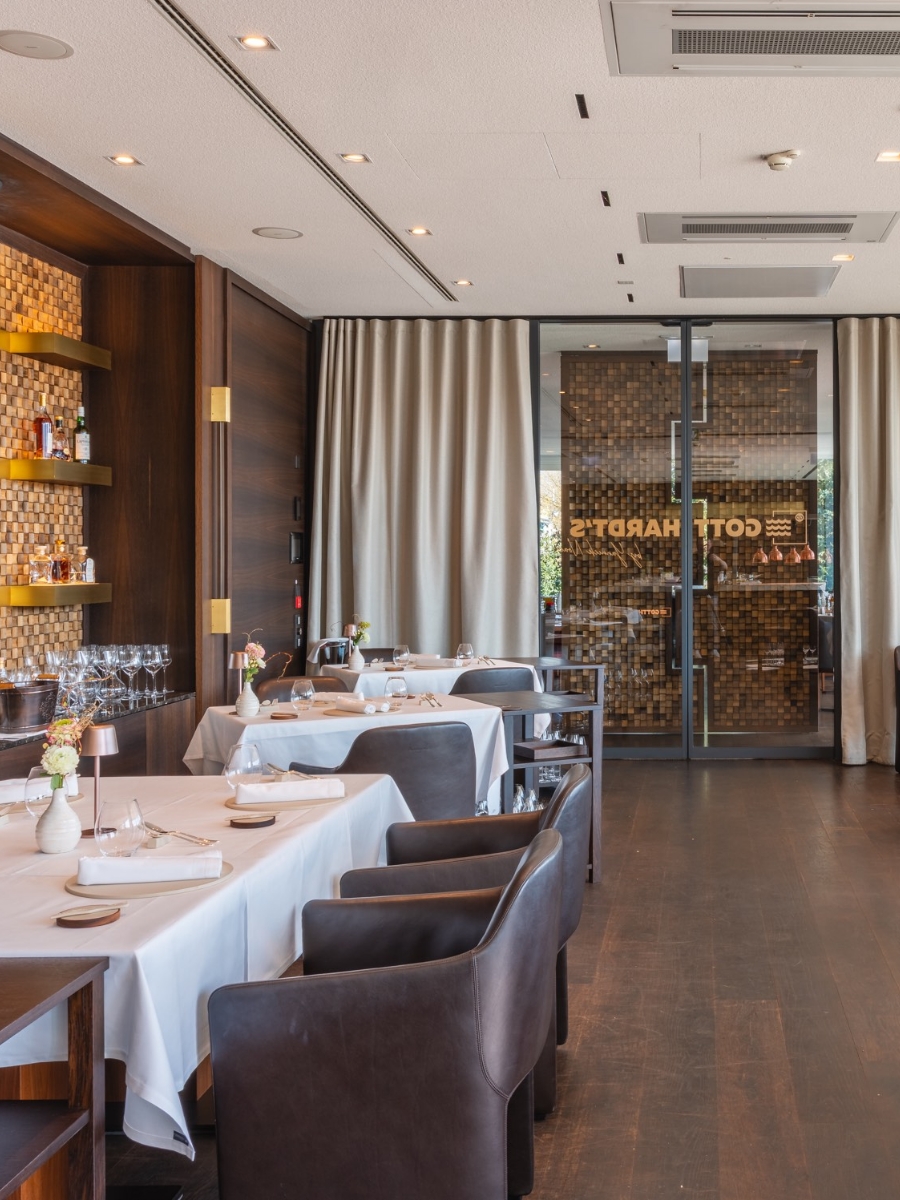 Restaurant GOTTHARDT'S im FÄHRHAUS Koblenz mit modernem Ambiente